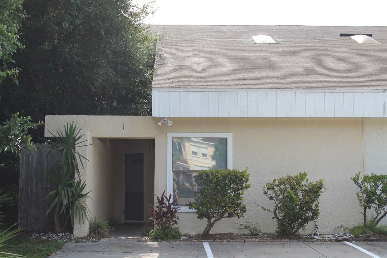 Primary Photo - 3601 Windjammer Ln