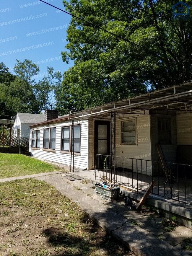 Foto del edificio - 2420 Chicago Ave