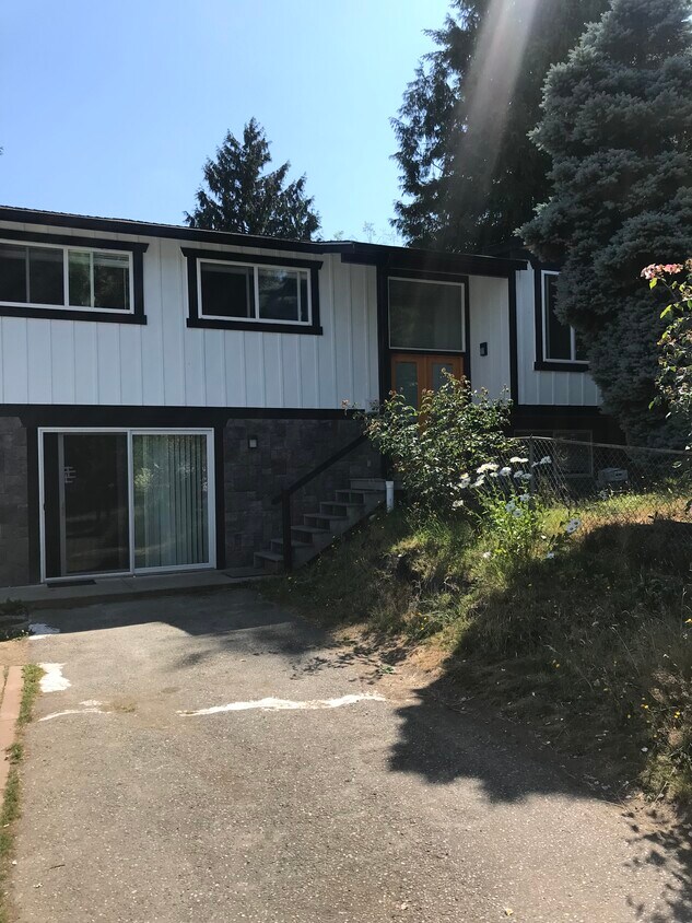 Bottom floor entrance via balcony door - 3412 177th Pl SW