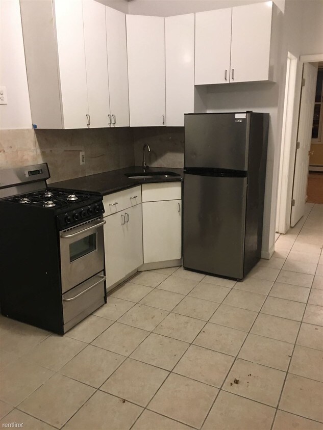 Primary Photo - 2 br, 1 bath Apartment - 5869 57th Rd