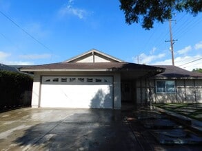 Building Photo - 835 E Culver Ave