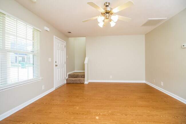 Foto del edificio - 9204 Thomason Trail