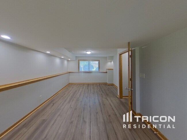 Foto del edificio - 13078 Glenhurst Ave
