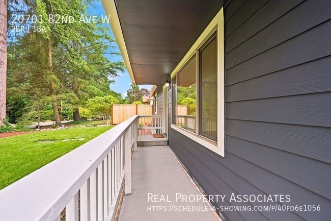 Foto del edificio - 20701 82nd Ave W