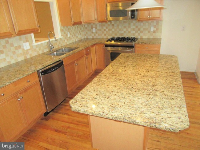 Building Photo - 102 Pumpkin Patch Ln