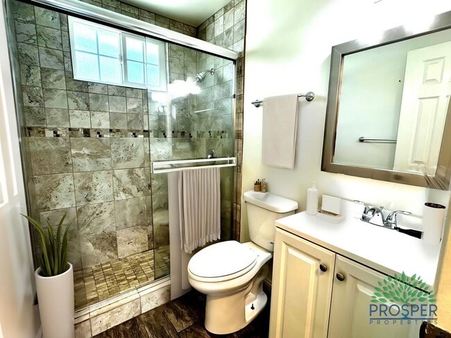 Foto del interior - 4707 N. Figueroa St