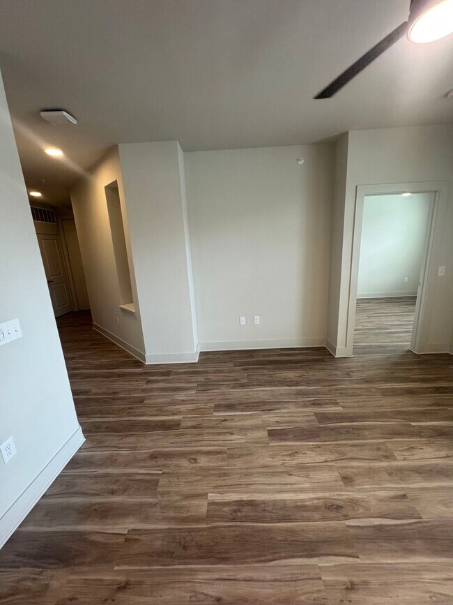Building Photo - 1620 Everitt Trail