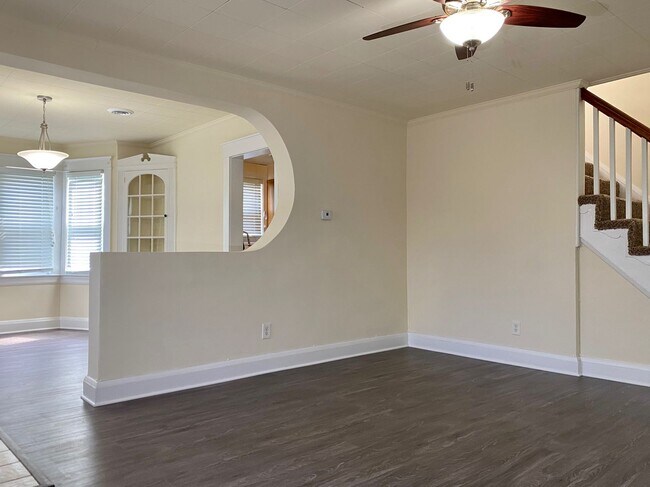 Building Photo - Charming 3 Bedroom/1 Bathroom Home in Halethorpe, MD!