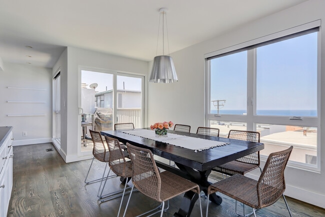 320 21st Street, Manhattan Beach - 320 21st St