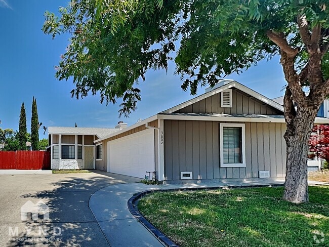 Building Photo - 3602 Binghamton Dr