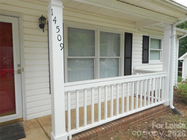 Foto del edificio - 14509 Cinnamon Field Rd