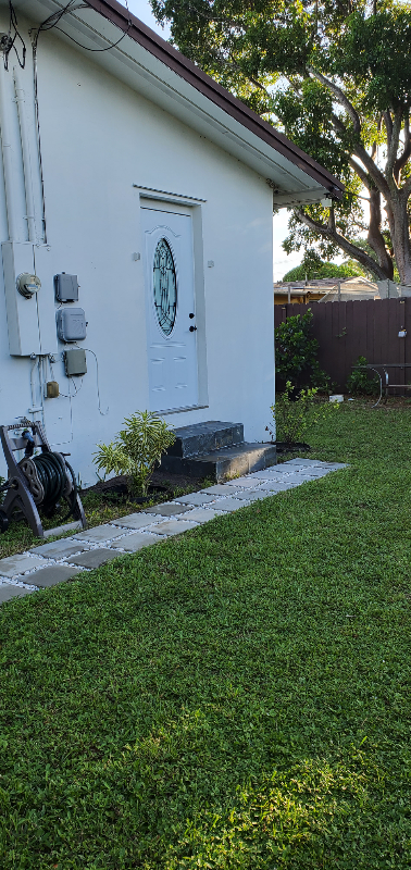 Primary Photo - 6432 SW 20th St