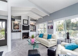 Building Photo - 1165 Santa Helena Park Ct