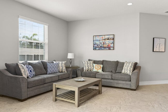 Building Photo - 132 Mediterranean Way