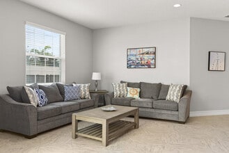 Building Photo - 132 Mediterranean Way