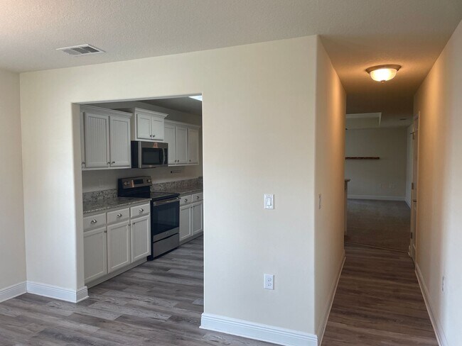 Foto del edificio - Excellent 3 Bedroom