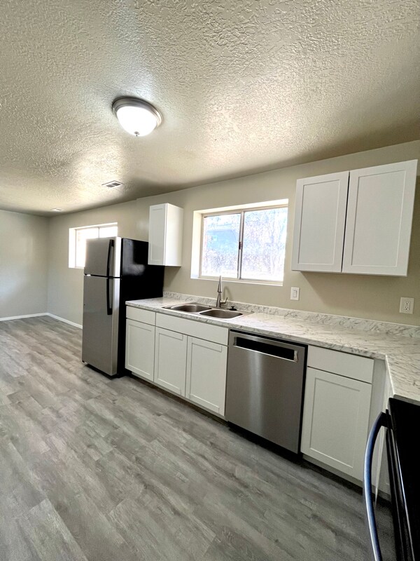 Building Photo - 4211 S 1300 E