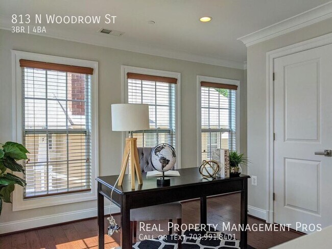 Foto del edificio - 813 N Woodrow St