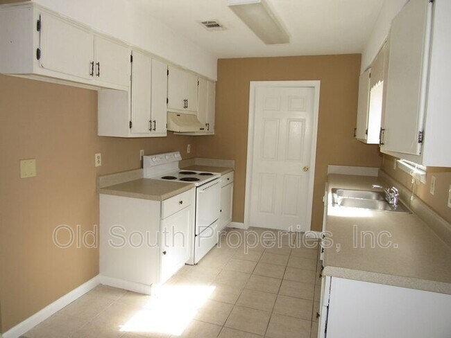 Building Photo - 9725 US-98