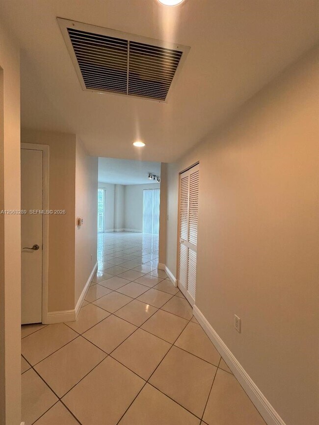 Foto del edificio - 7275 SW 90th Way