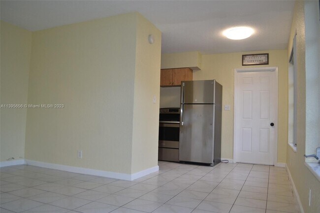 Foto del edificio - 112 SW 19th Ave