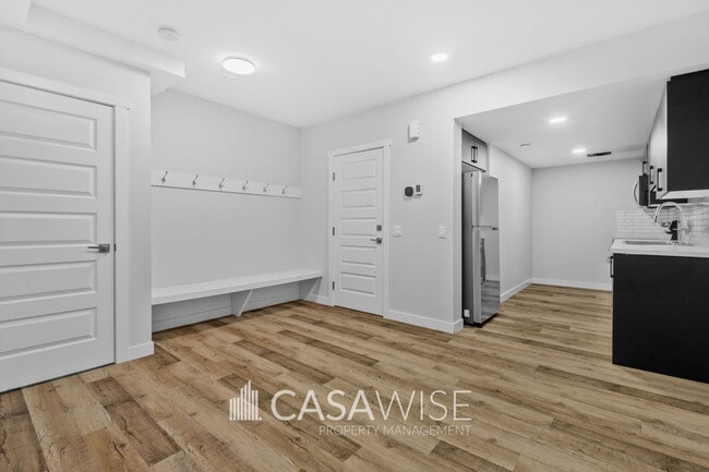 Building Photo - 8049 Cedric Mah Rd