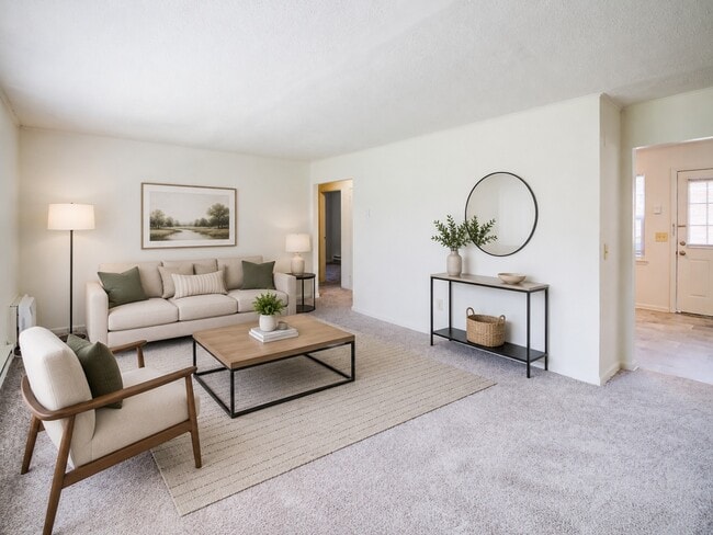 Building Photo - Eatoncrest Apartment Homes