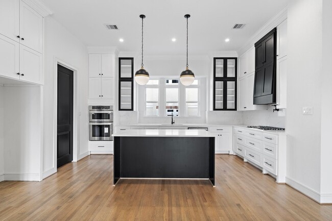 Foto del edificio - 1005 E 28th St