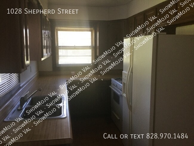 Foto del edificio - 1028 Shepherd St