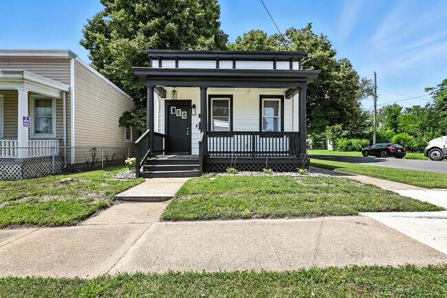Foto del edificio - Cozy 3-Bedroom Home Near Church Hill – Aff...