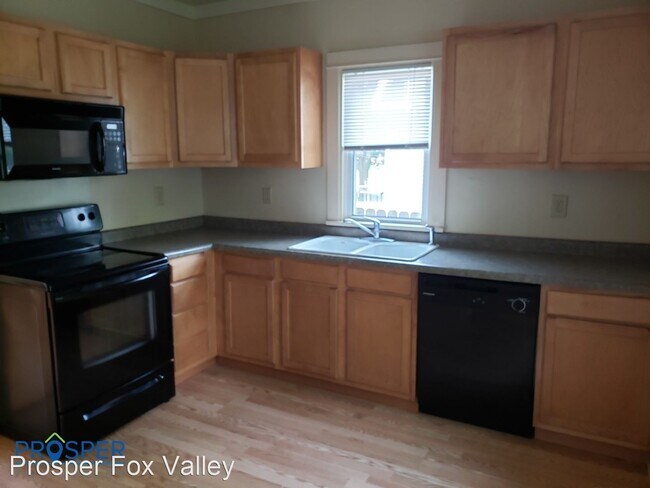 Building Photo - 3 br, 1 bath House - 208 Scott Ave