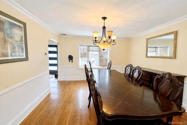 Foto del edificio - 2345 Lancaster Ave