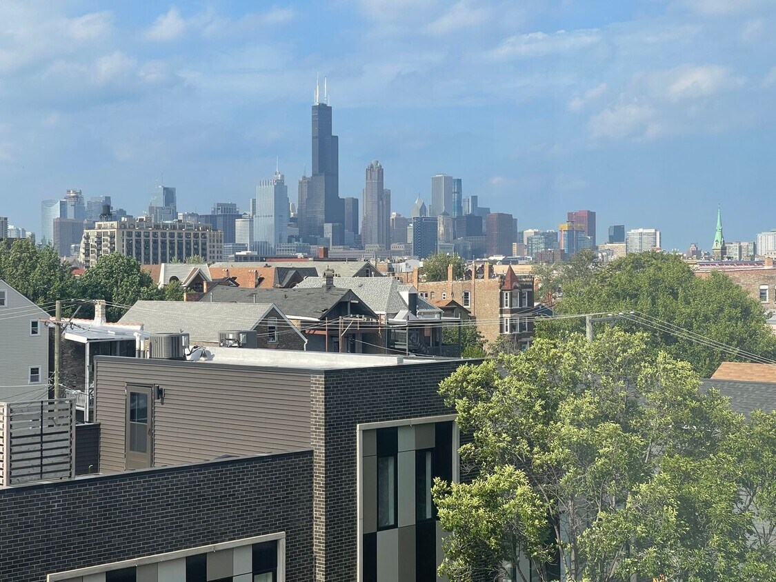 Primary Photo - 2101 S Ashland Ave