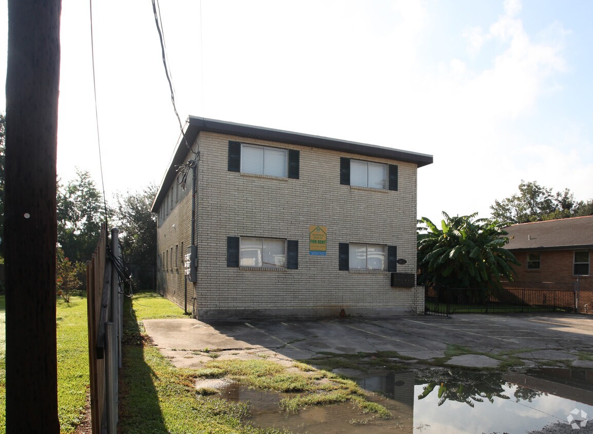 Foto del edificio - 433 Friscoville Ave