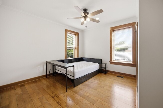 Foto del edificio - 823 McCallie Ave