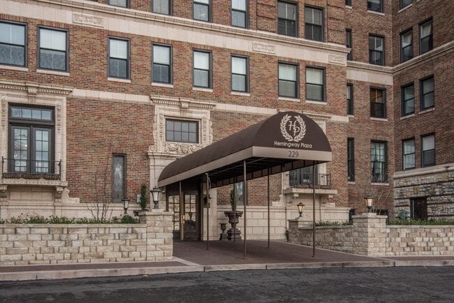 Building Photo - 229 Ward Pkwy