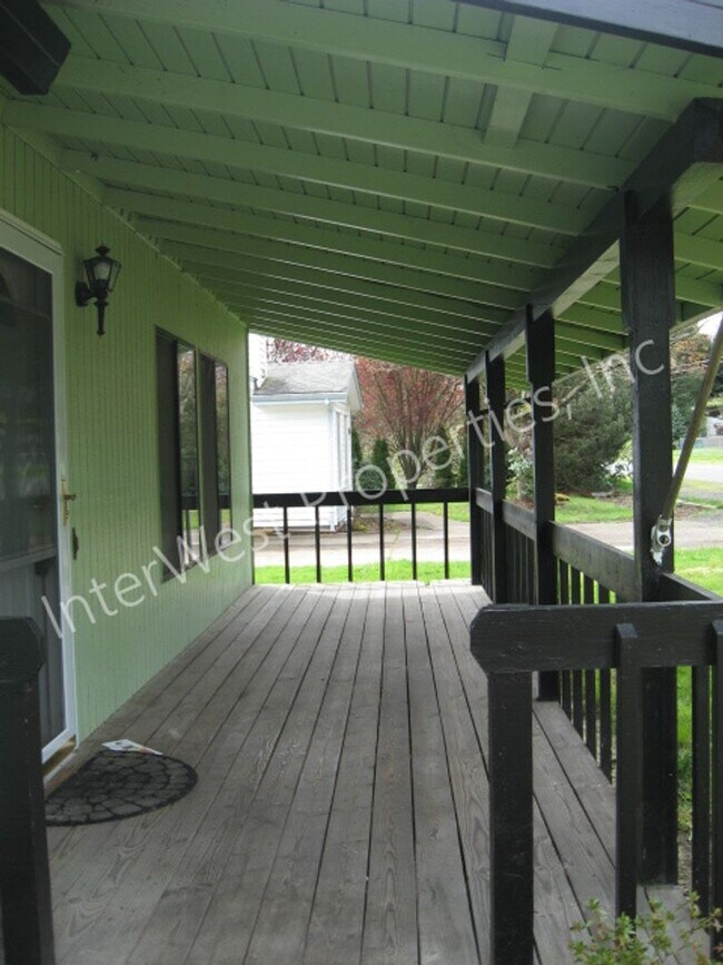 Foto del edificio - Ranch-Style Home in Beaverton with Fenced ...