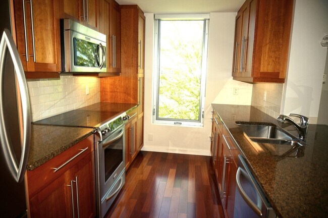 Foto del edificio - 10-40 Nouvelle Way