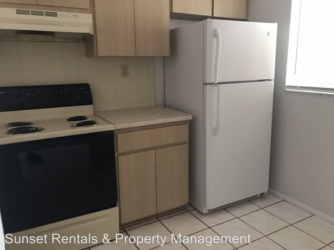 Building Photo - 2 br, 1 bath Apartment - 5351 Seahorse Dr