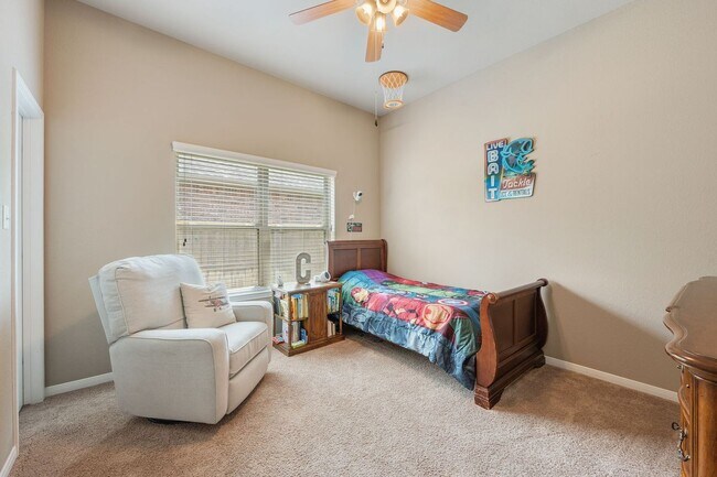 Foto del edificio - 4408 Toddington Ln