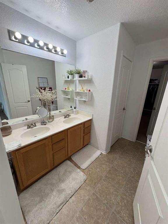 Building Photo - 7301 Derby Downs Dr