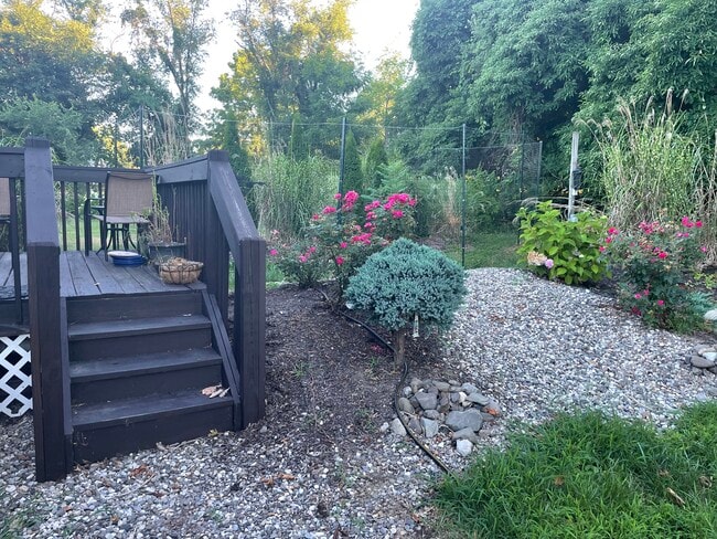 Building Photo - 5 Imperato Ct