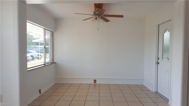 Building Photo - 3461 Lucerne Terrace