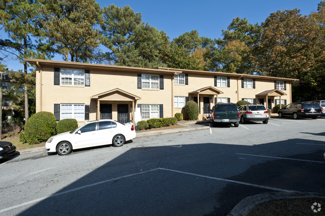 Building Photo - Lenox Townhomes