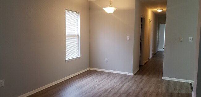 Área de comedor - Tuckernuck Trail