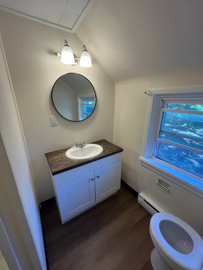 Building Photo - 381 Liberty St