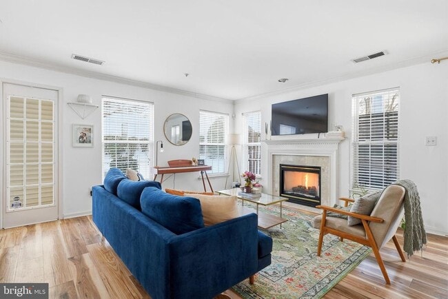 Foto del edificio - 6603 Netties Ln