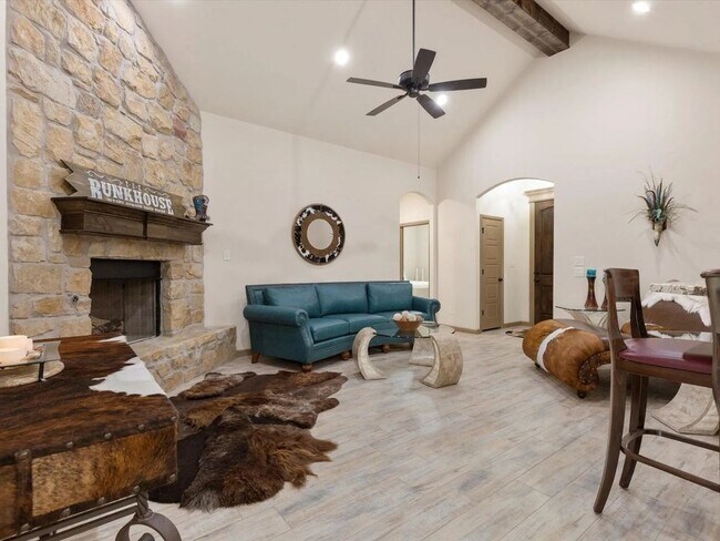 Foto del edificio - 3329 Arrow Creek Dr