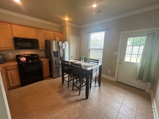 Building Photo - 14013 Stone Gate Dr