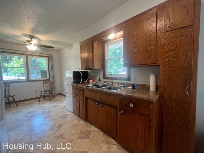 Building Photo - 3 br, 1 bath House - 1800 Wilson Ave